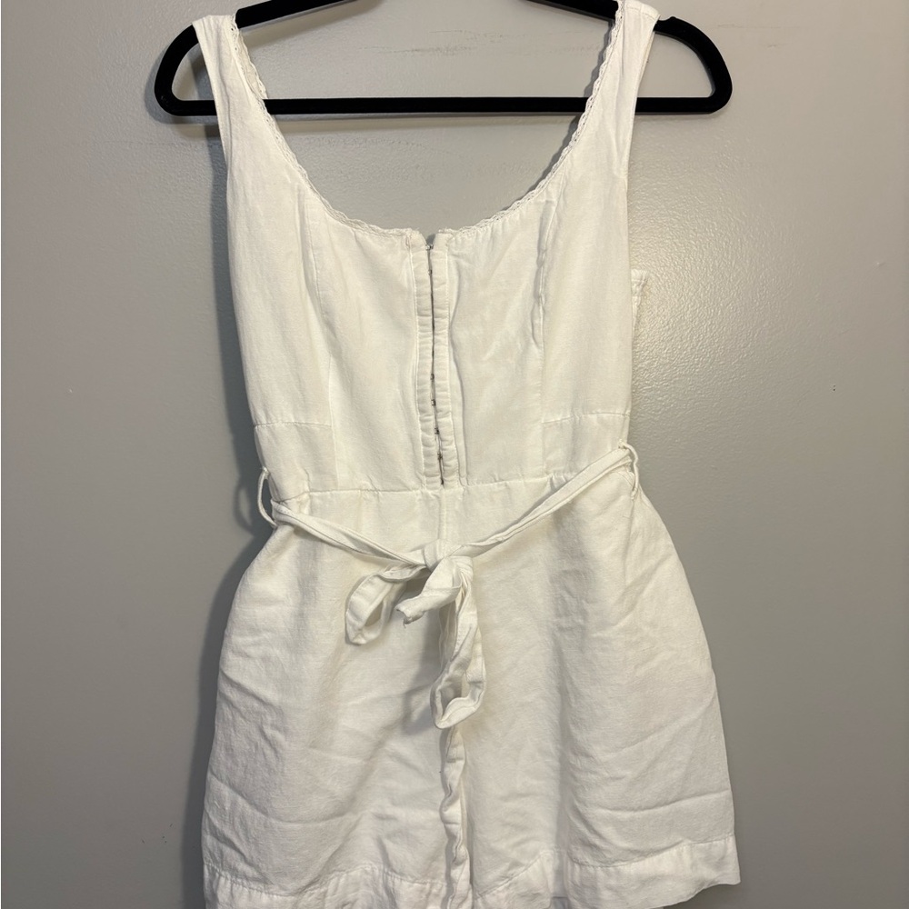 Jessica Simpson white Sleeveless Romper with Tie Waist